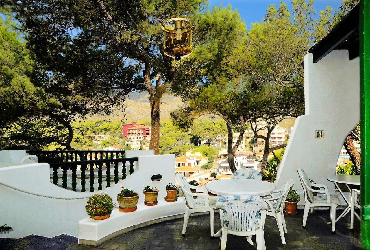 Pinos Cala de Sant Vicenc